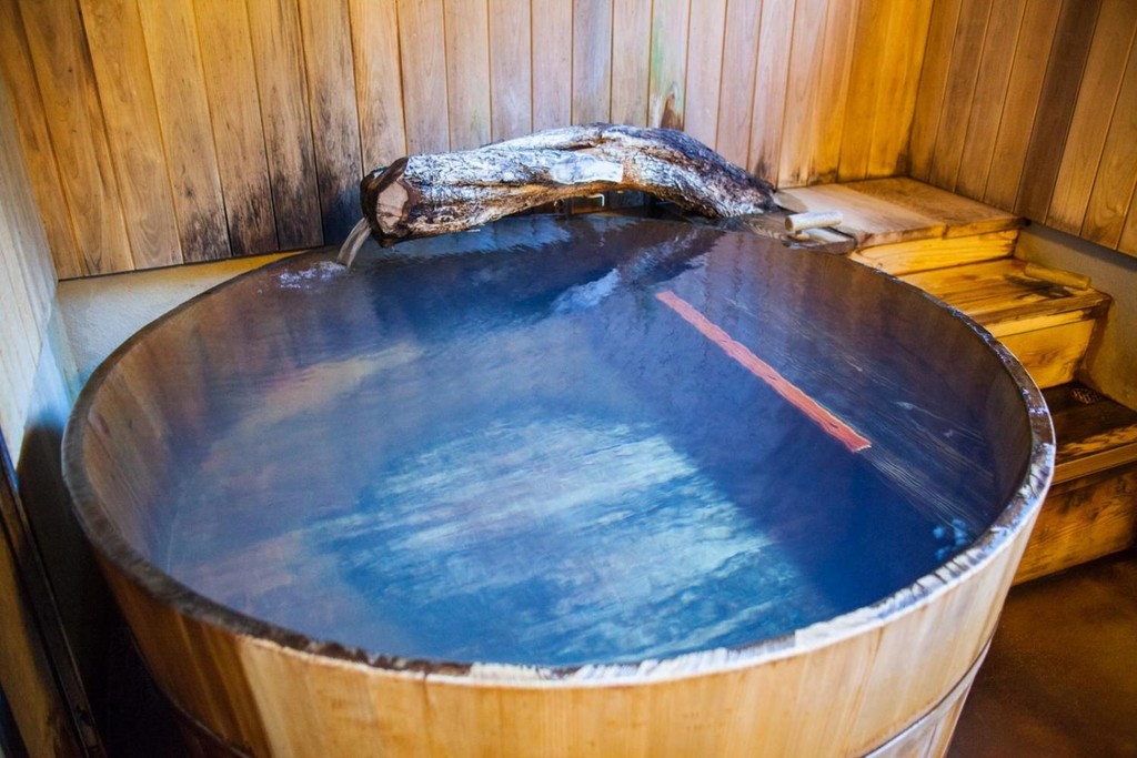 A traditional Japanese bath