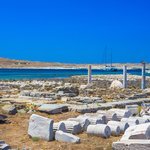 Columns on Delos