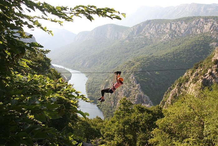 Zip your way across the Cetina River Canyon