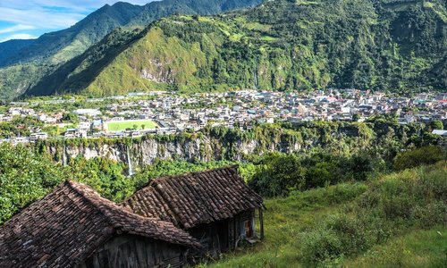 In Baños, enjoy adventure sports and natural hot springs