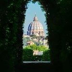 Vatican through the Aventine Hill keyhole