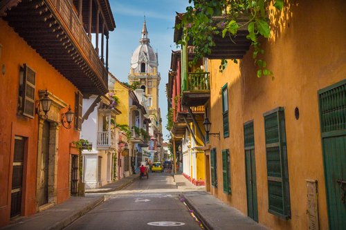 The colorful streets of Cartagena