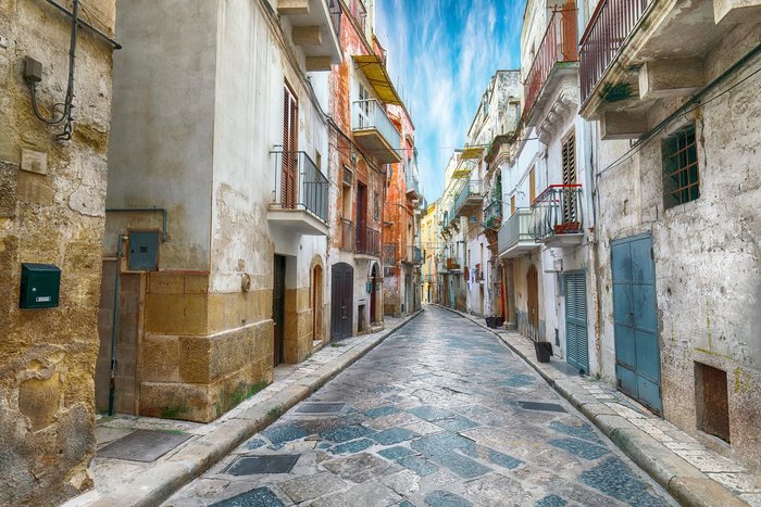 Discover the historic town of Gravina in Puglia