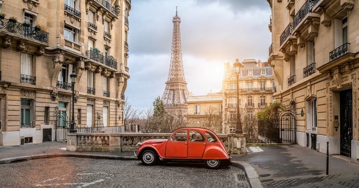 Vintage car in Paris