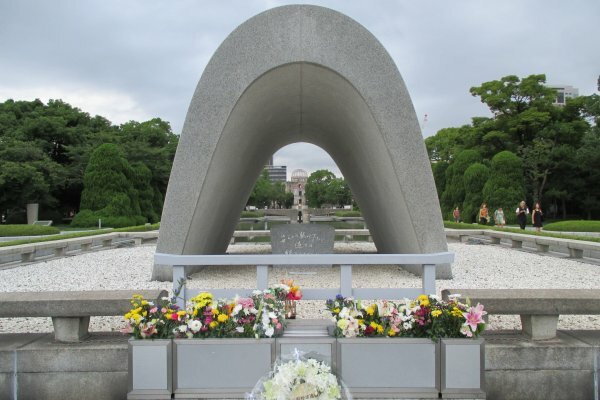One Day Hiroshima and Miyajima Island Tour