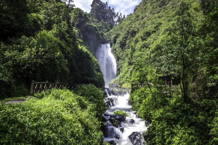 Discover the highlights of northern Ecuador, including a stop at the sacred Peguche Waterfall