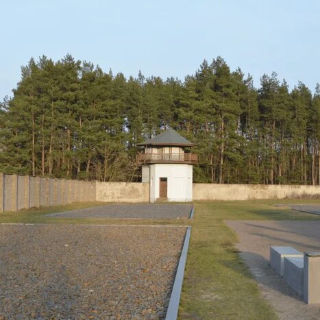 Sachsenhausen Concentration Camp Tour With Licensed Guide
