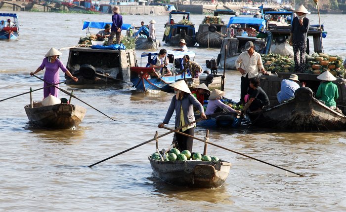 Visit Cai Rang Floating Market