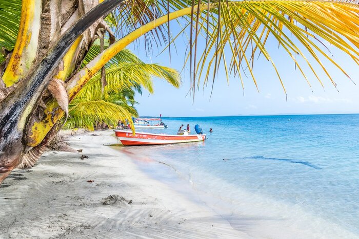 Coral Cay and Red Frog Beach
