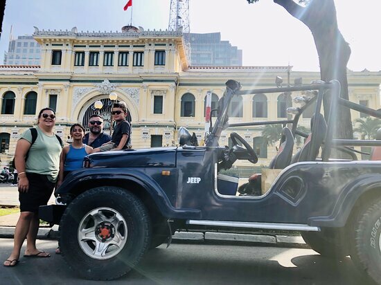 Ho Chi Minh Sightseeing By U.S Jeep