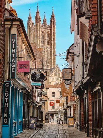 Small Group Canterbury, Dover Castle and Cliffs & Kent Villages Day Tour