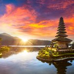 Discover Indonesian Hindu temples like Bali's Ulun Danuy Beratan Temple 
