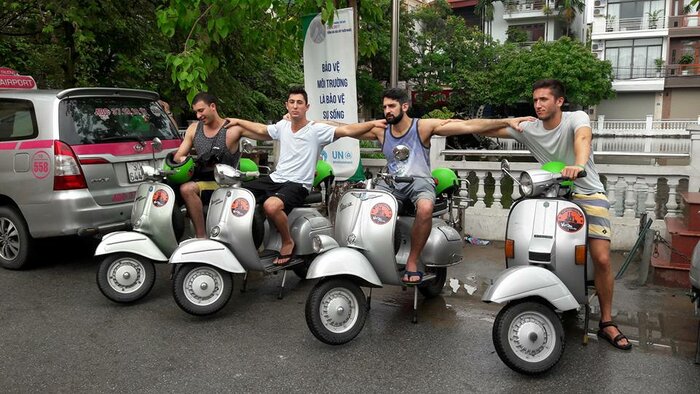 Hanoi After Dark Street Food on Vespa (Group Tour)