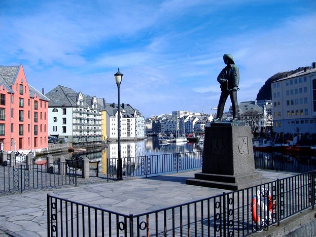 Explore Ålesund