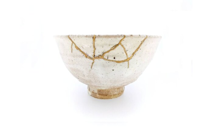Private Kintsugi Experience with Kiyomizu-yaki: Restoring Beauty with Gold and Silver