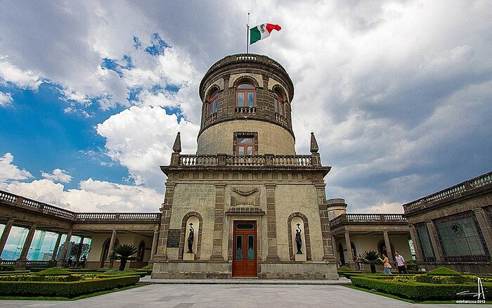 Visit the Museum of Anthropology and Chapultepec Castle