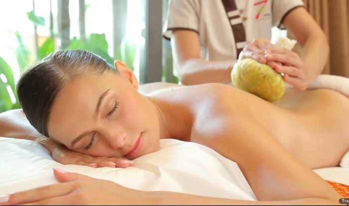 Thai massage at Oasis Spa
