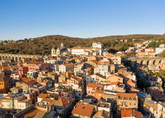 A Day Among Roman Castles & Medieval Hilltop Villages