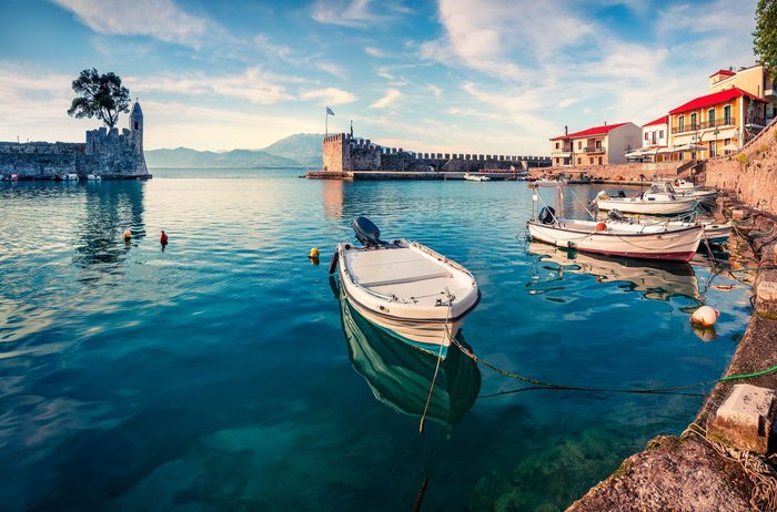 Private Transfer from Athens to Lefkada with Corinth Canal & Nafpaktos Stops