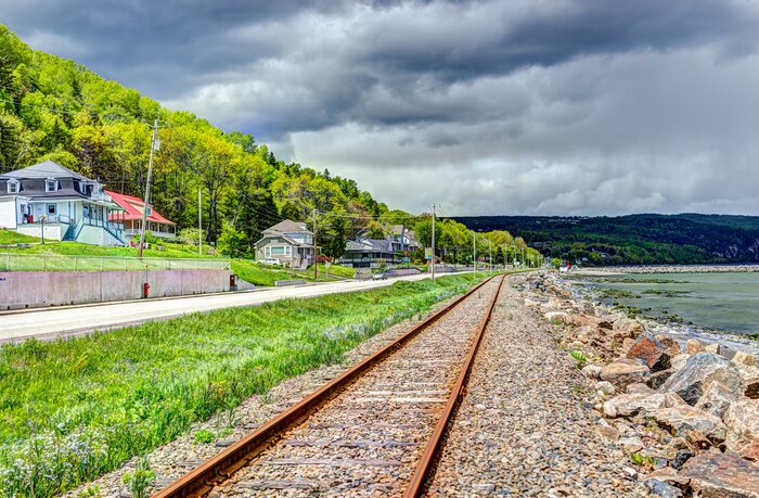 Enjoy views of the St. Lawrence River as you travel between Québec City and Baie-Saint-Paul
