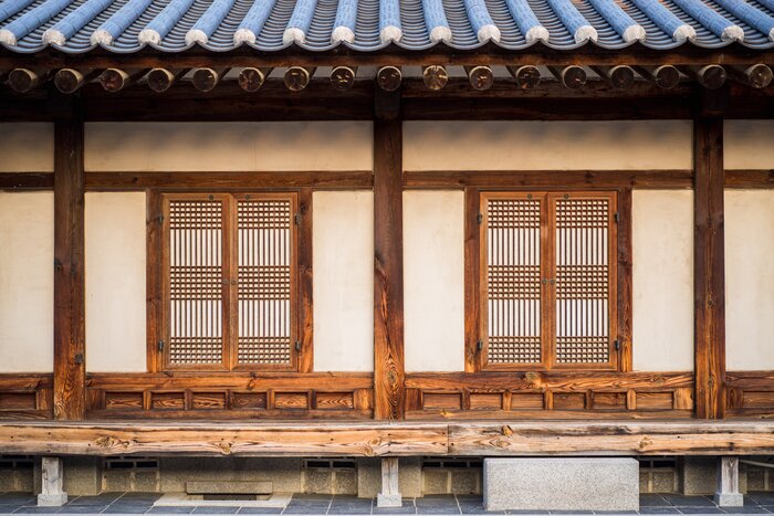 Explore the ancient streets and houses of Seoul's Bukchon Hanok Village