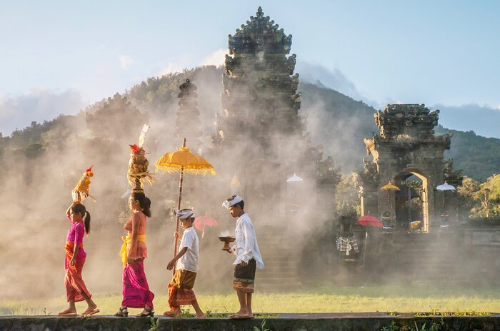 Experience Indonesian art and culture through classes and dance performances
