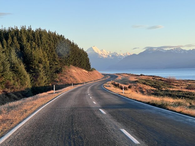 Mt Cook day tour from Queenstown (Small group - return)