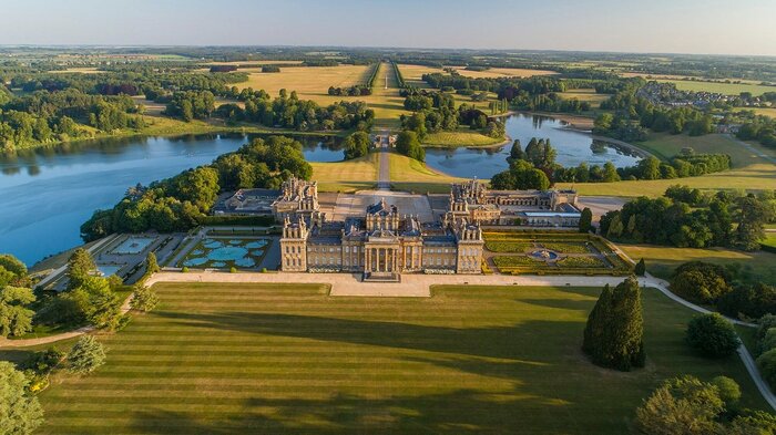 Downton Villages, Cotswolds and Blenheim Palace Tour from London