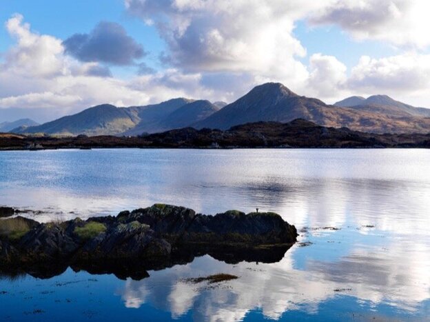 Small Group Tour: Galway to Connemara, Sheep Dog Show and Kylemore Abbey Full Day Tour