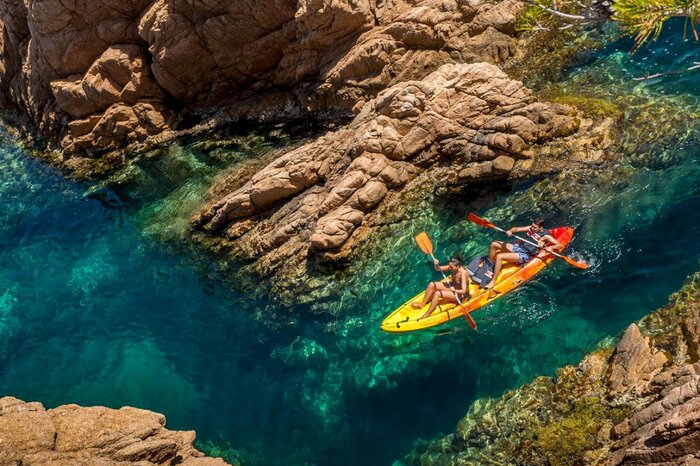 Costa Brava: Kayaking & Snorkelling experience