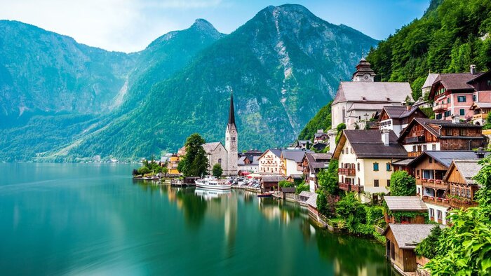 Full day UNESCO Hallstatt, Austrian Lakes and Mountains tour