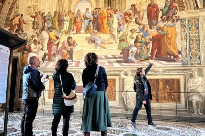 Semi-Private Vatican Tour at Night | The Museums at Their Best
