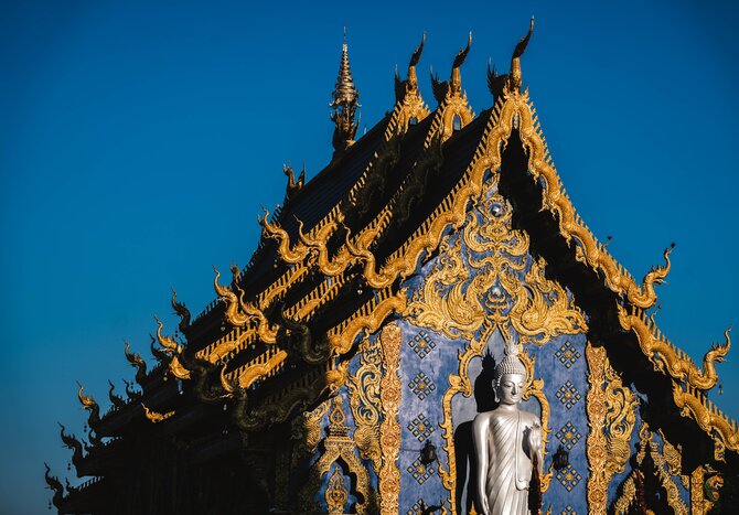 See the Blue Temple of Chiang Rai, a region in Thailand's mountainous north