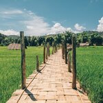 Cross over rice fields and valleys on Su Tong Pae Bridge 