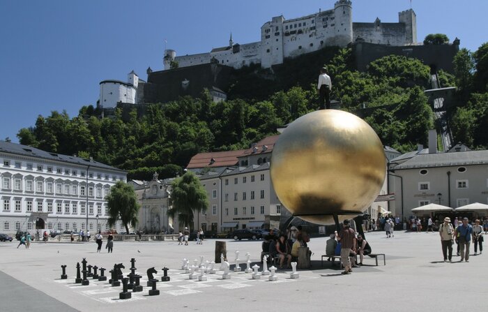 Half day - Private Salzburg City Tour w. focus on Mozart