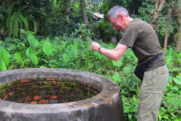 Mandarins & Family Life In Hue