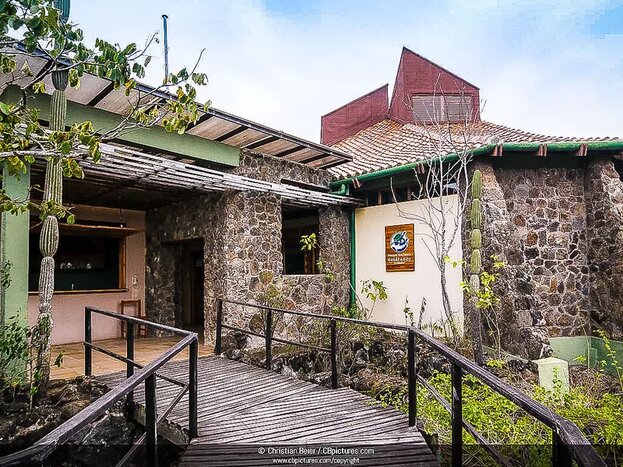  AM: Gianni Arismendy Interpretation Center & Kicker Rock (San Cristóbal Island)