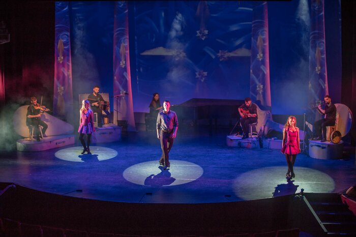 Traditional Dance, Music & Dinner