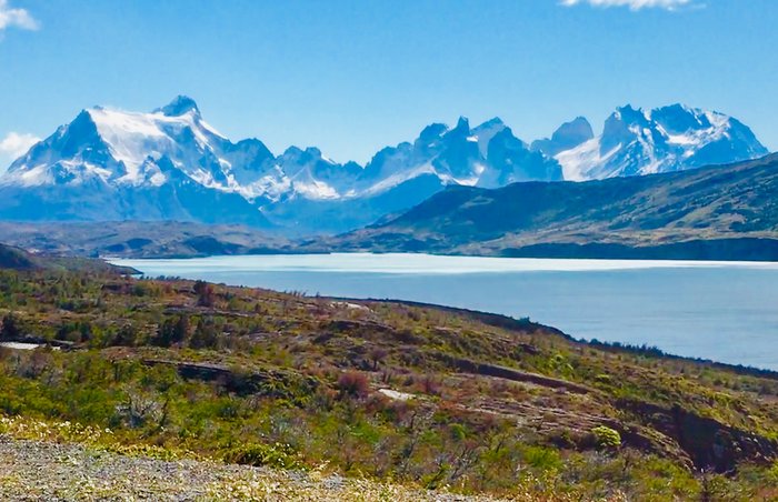 Hiking in Torres del Paine, Aionikenk and Laguna Azul 