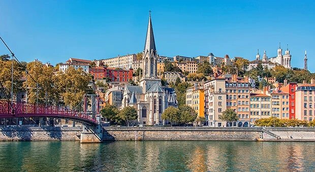 Lyon: Guided Sightseeing Cruise