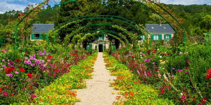 Giverny and Monet’s Garden Half-day trip from Paris in a Small-Group