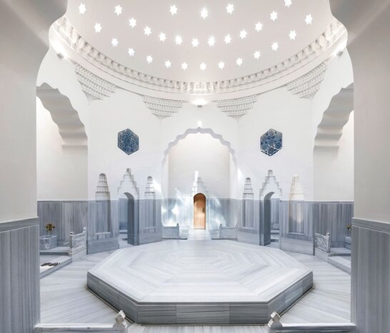Visit Zeyrek Cinili Hamam: Relaxing Turkish Bath + Beautiful Museum