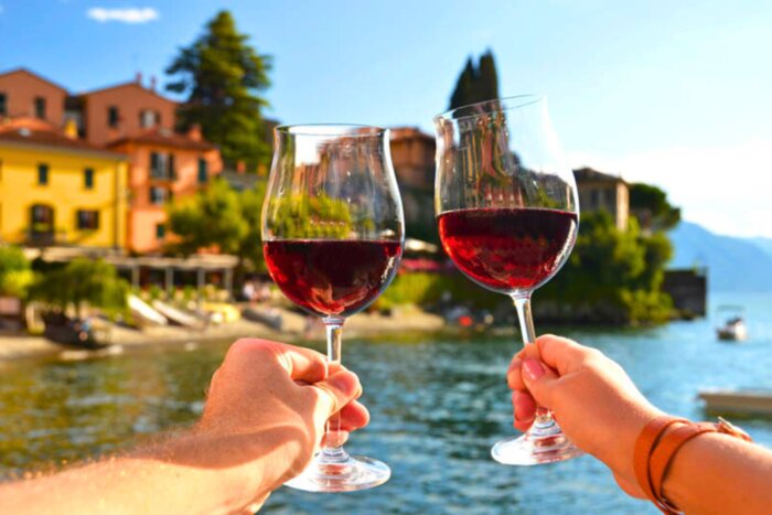 (Photo courtesy of Slow Lake Como)