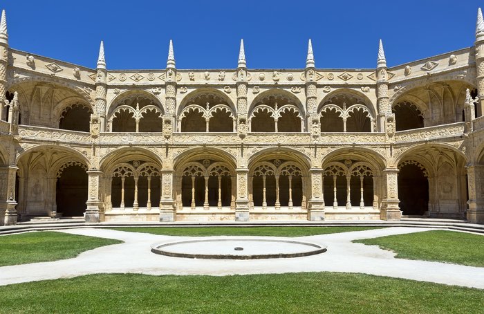 Architectural & Historical Highlights of Lisbon