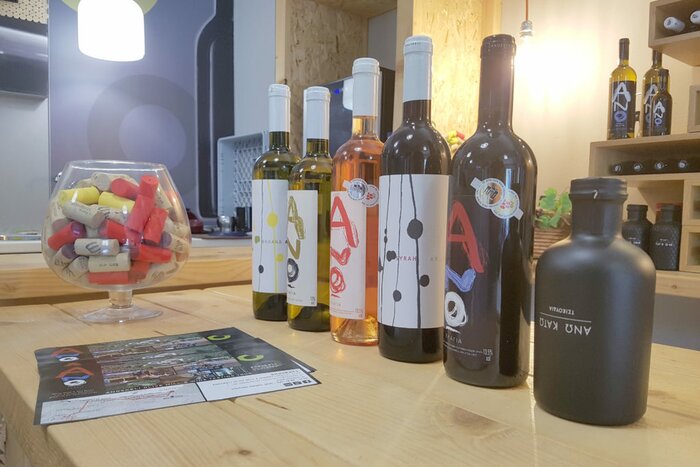 Cretan Wine and Olive Oil Small-group Experience 