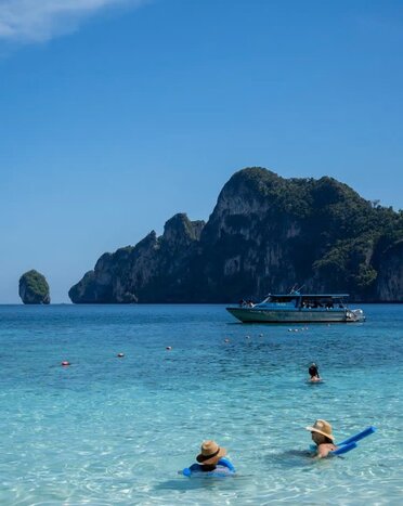 Sunrise Phi Phi Island Joining Tour