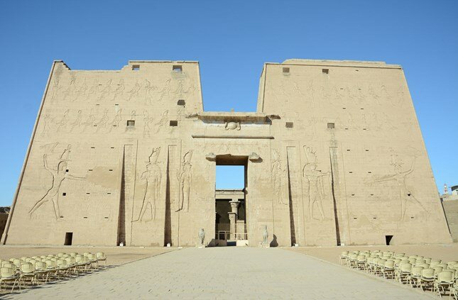 Transfer from Aswan to Luxor Via Kom Ombo and Edfu