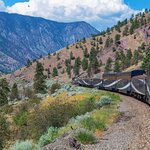  Traverse the lush Fraser Canyon on your overnight train journey from Vancouver to Jasper