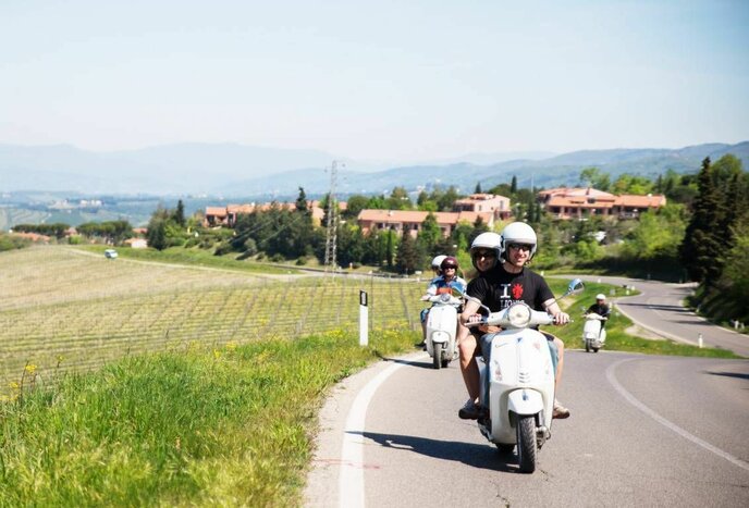 Wine tour by Vespa