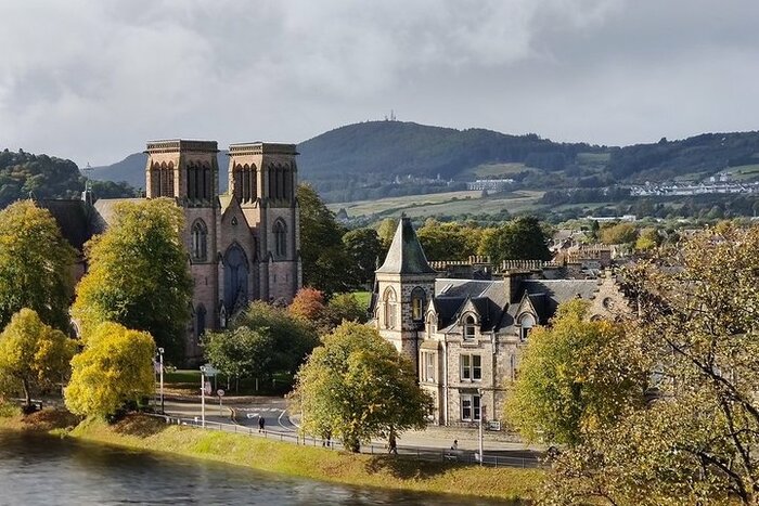 City Highlights Walking Tour of Inverness